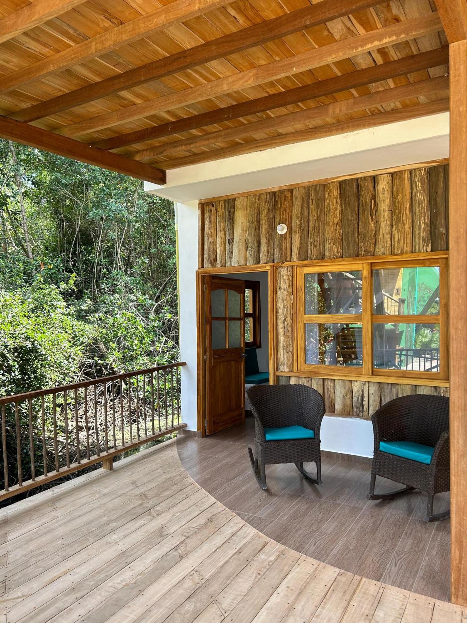 Uuttaaka Eco-Hotel Palomino Exterior foto