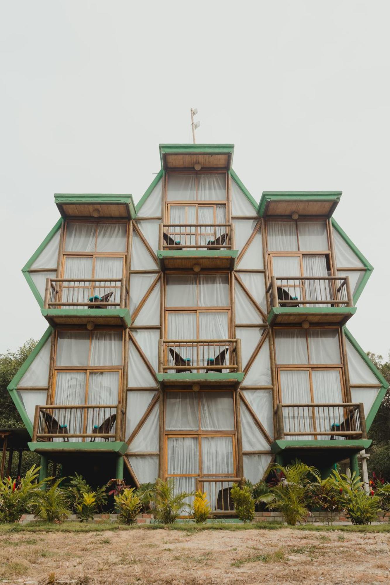 Uuttaaka Eco-Hotel Palomino Exterior foto
